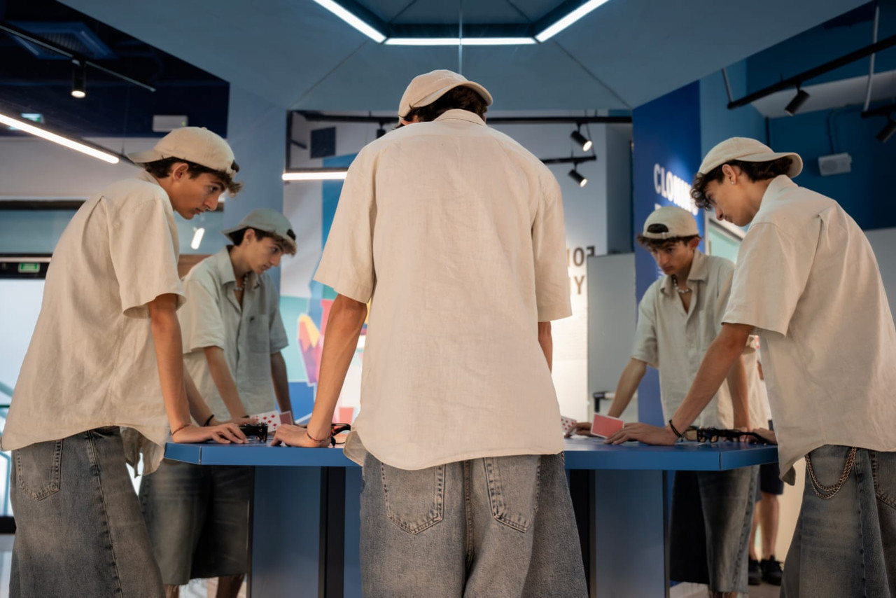 Cloning Room effetto moltiplicazione